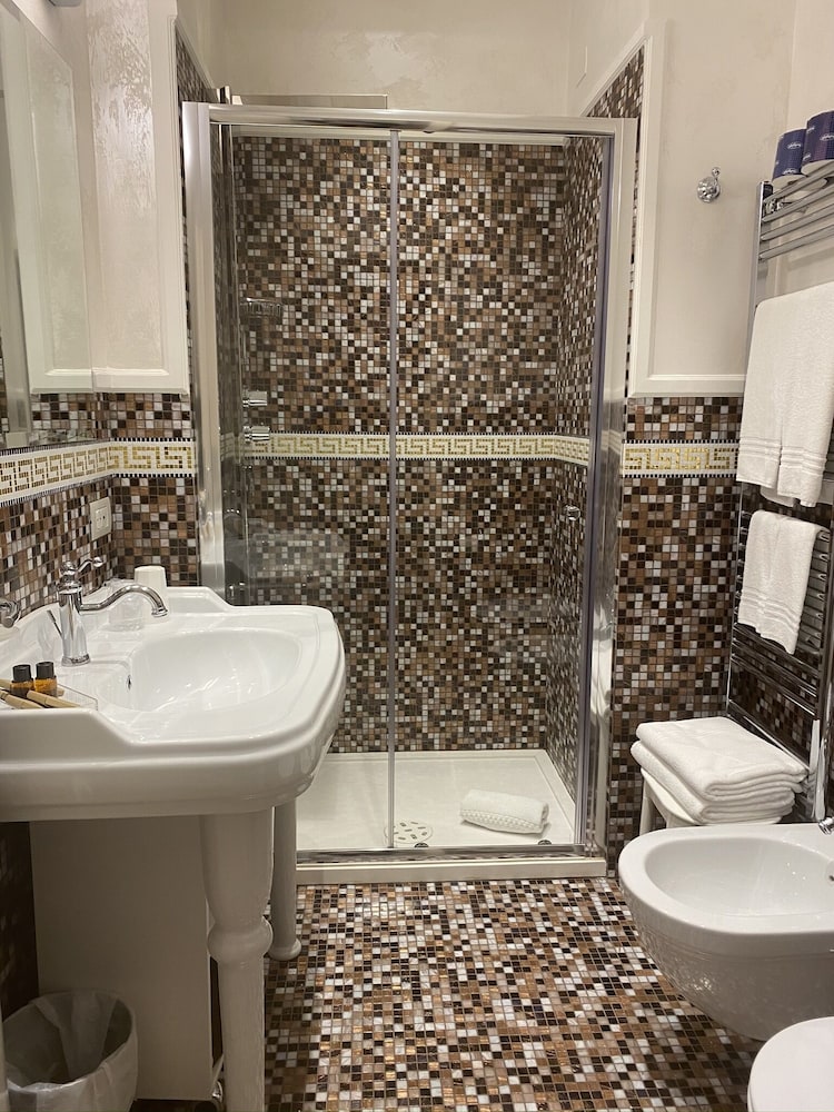 Hotel Aurelia 72/75