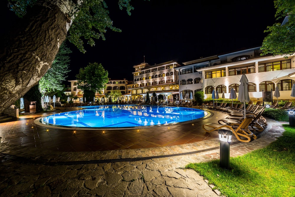 Helena Park Hotel 45/50