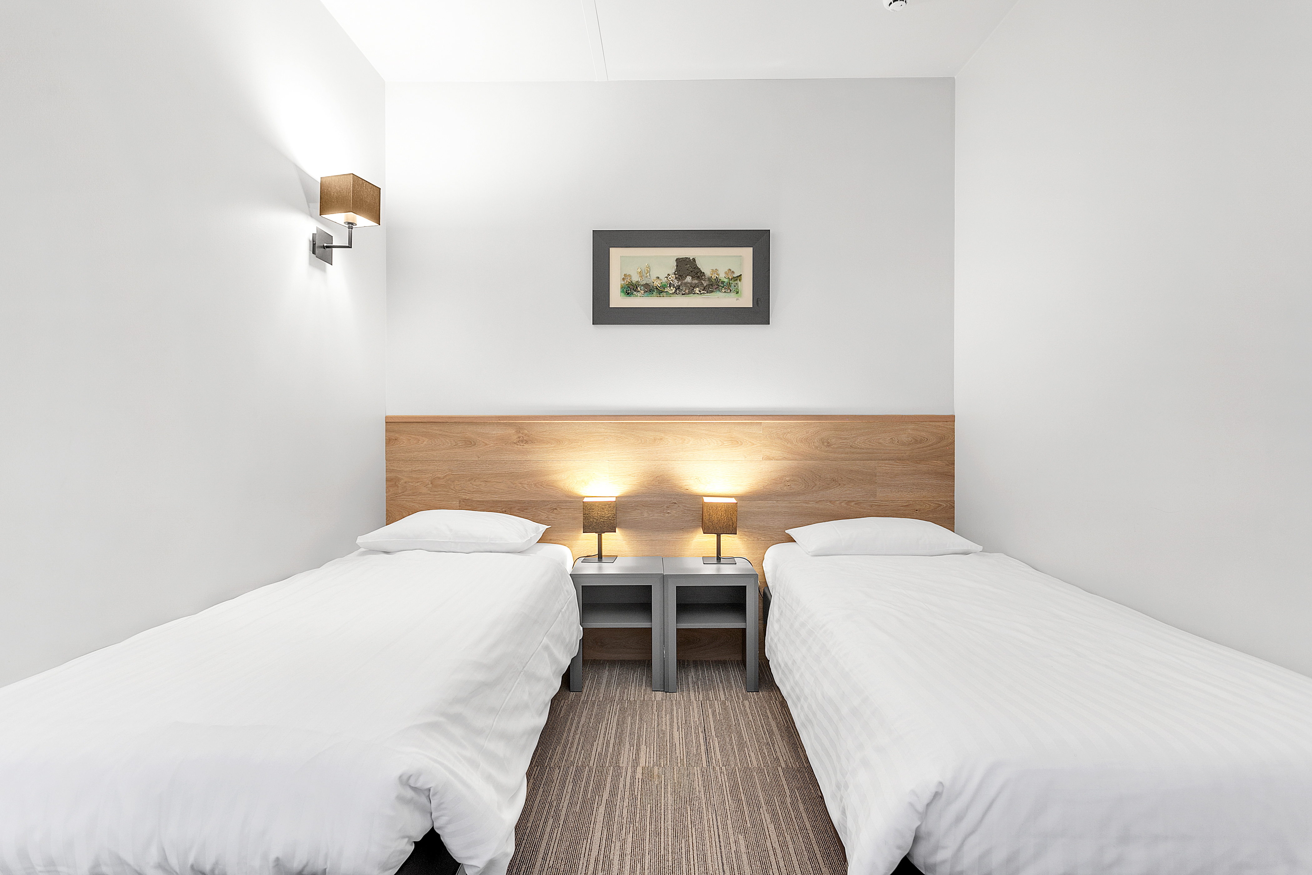 ROOM, TRIPLE