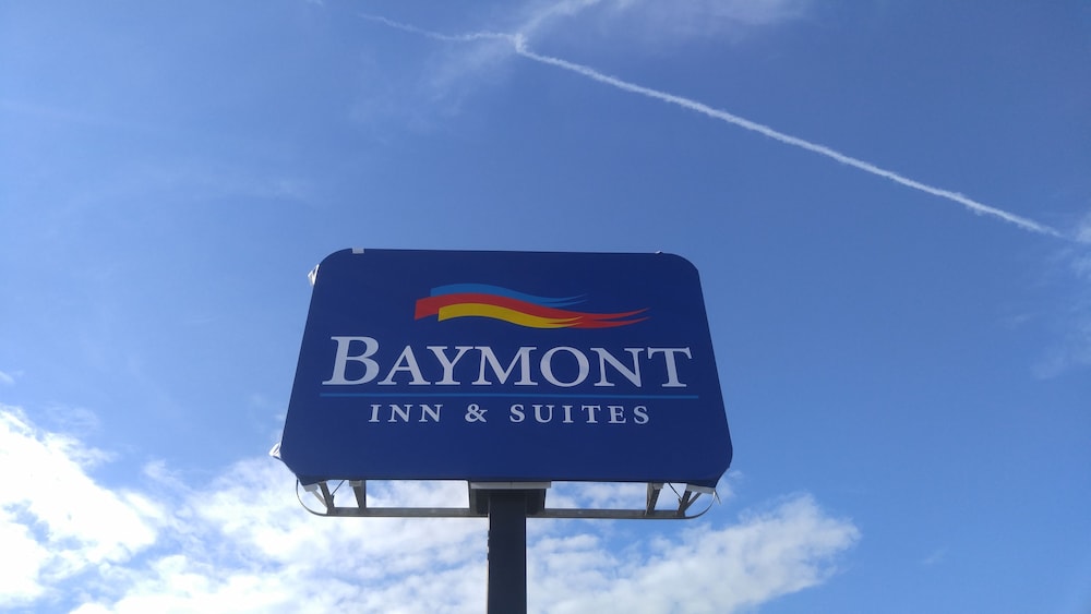 Belmont Inn Suites 4/50