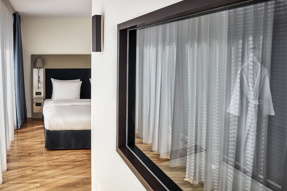 The Mandala Hotel Berlin 26/77