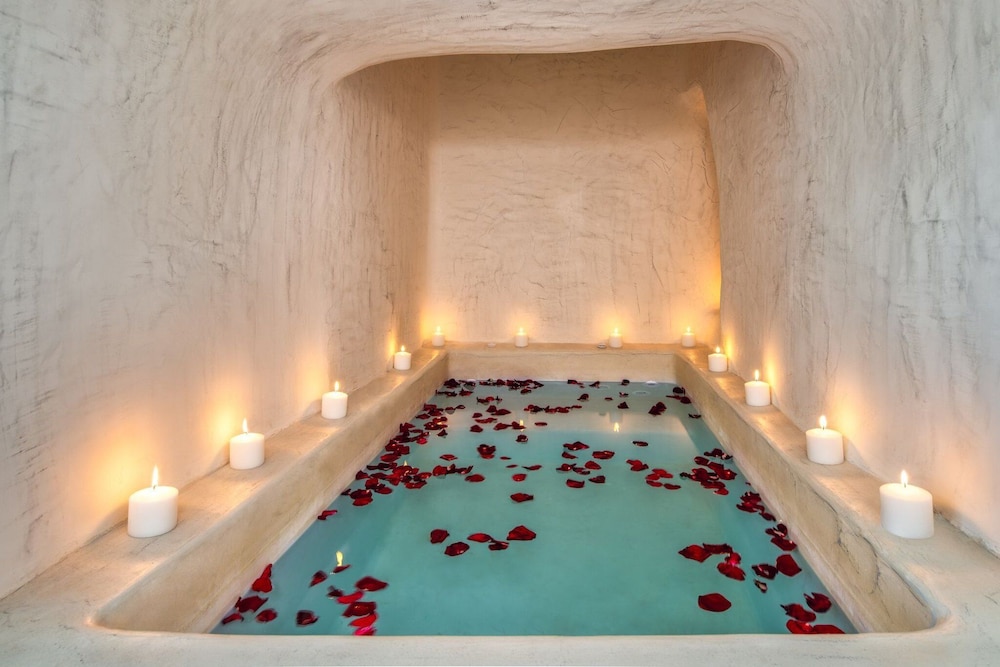Athina Luxury Suites 39/62