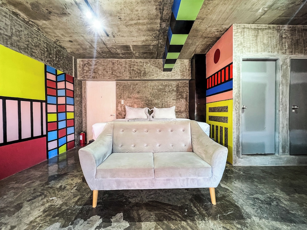 D522 Hostel at Kiener Hills - Near Cebu Airport 11/39