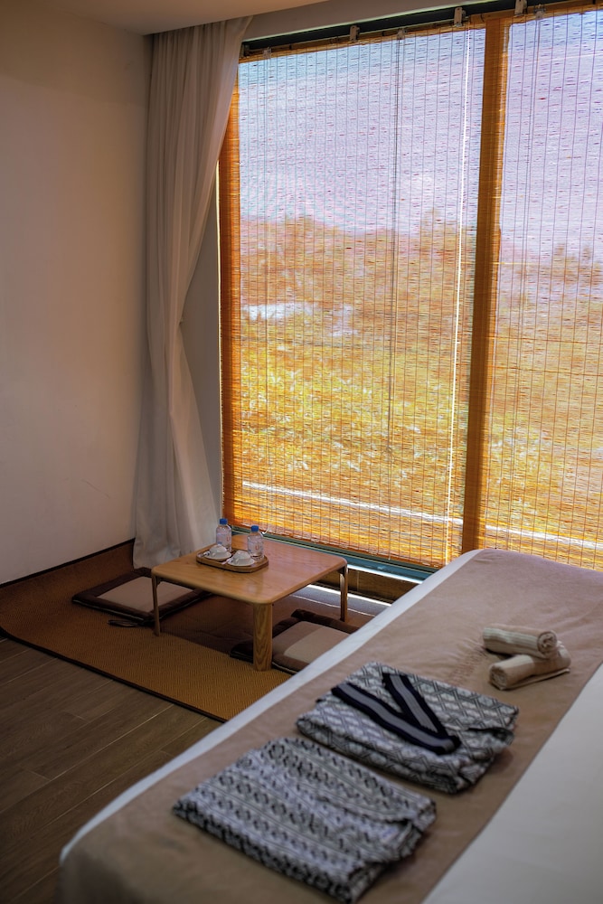 Lys Spa Hotel & Apartment 38/50