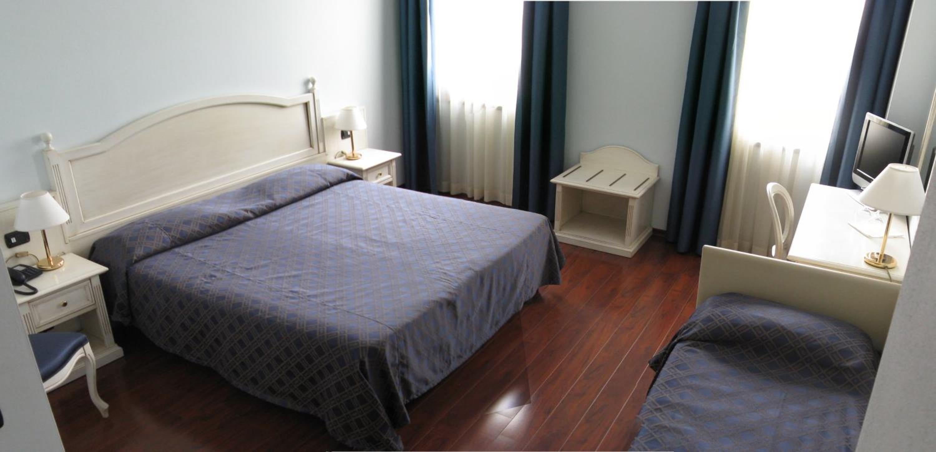 غرفة أساسية ثلاثية، International Hotel Iseo 6/7