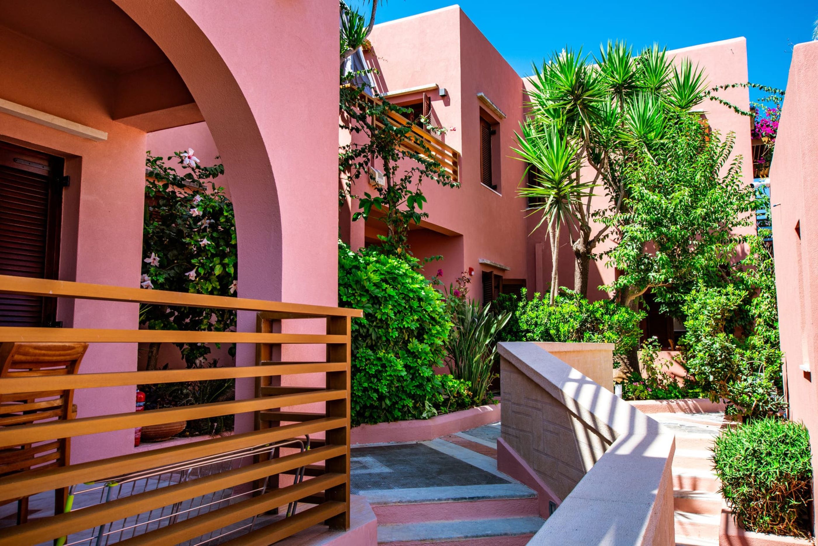Anais Collection Hotels & Suites 46/50