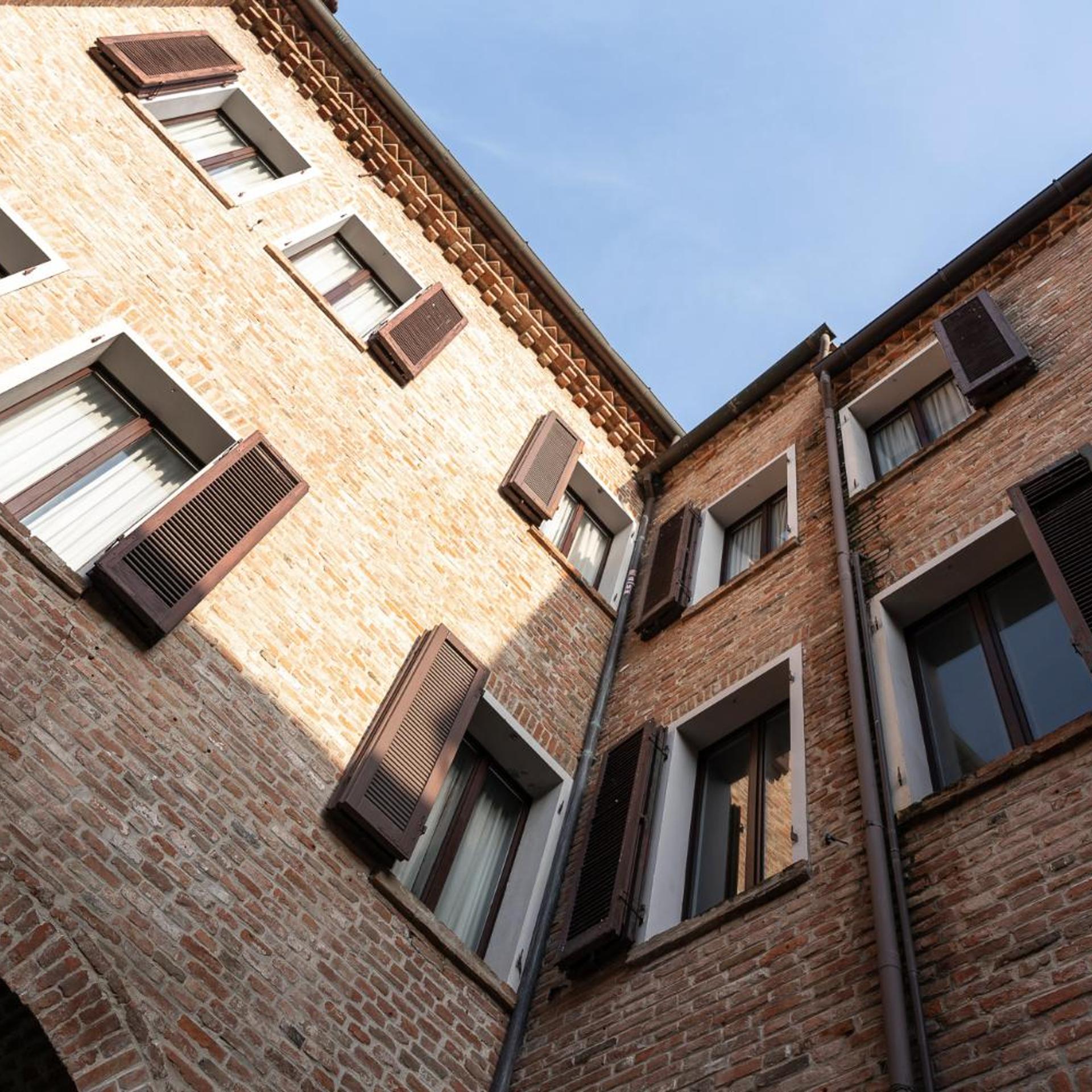 Ripagrande Hotel 4/51