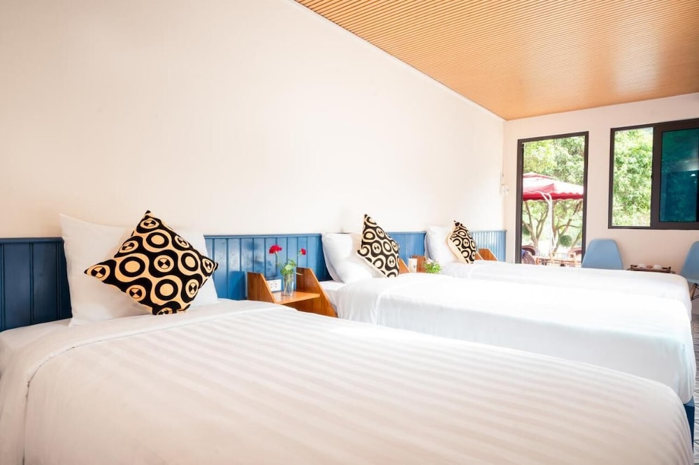 Catba Papillon Garden Bungalow & Resort 11/50