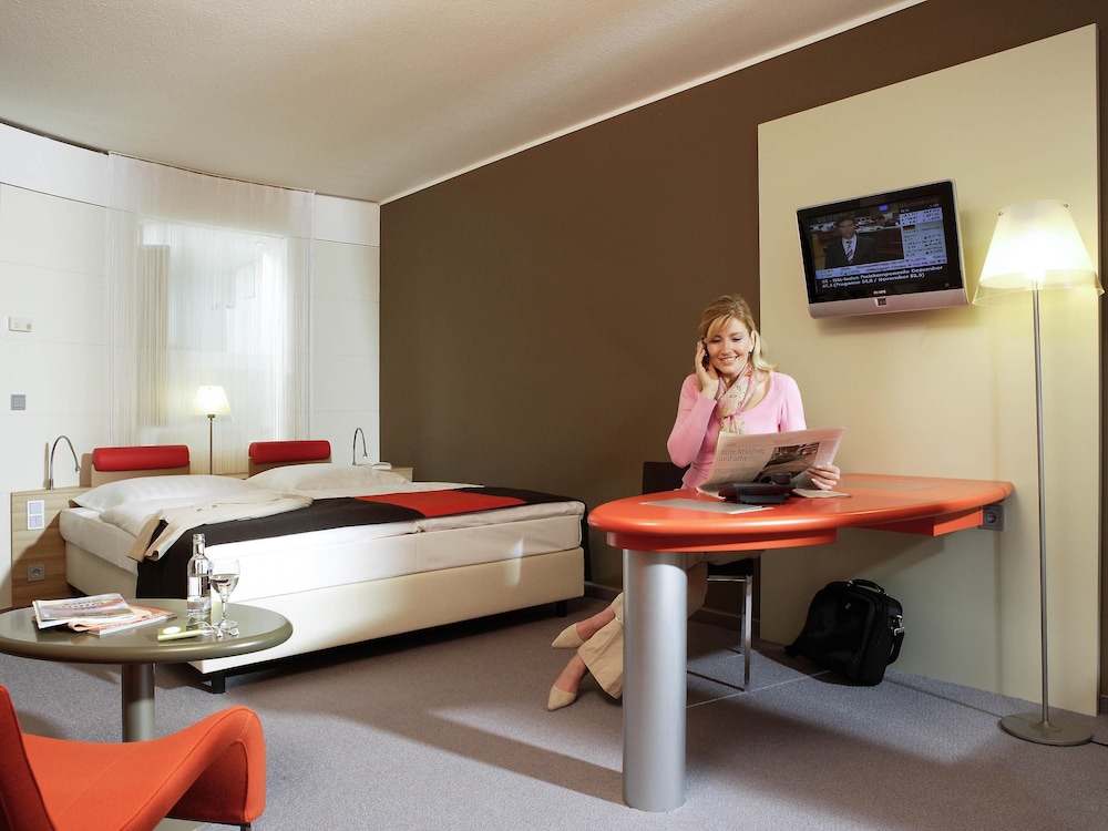 MERCURE HOTEL AND RESIDENZ FRANKFURT MESSE 26/82
