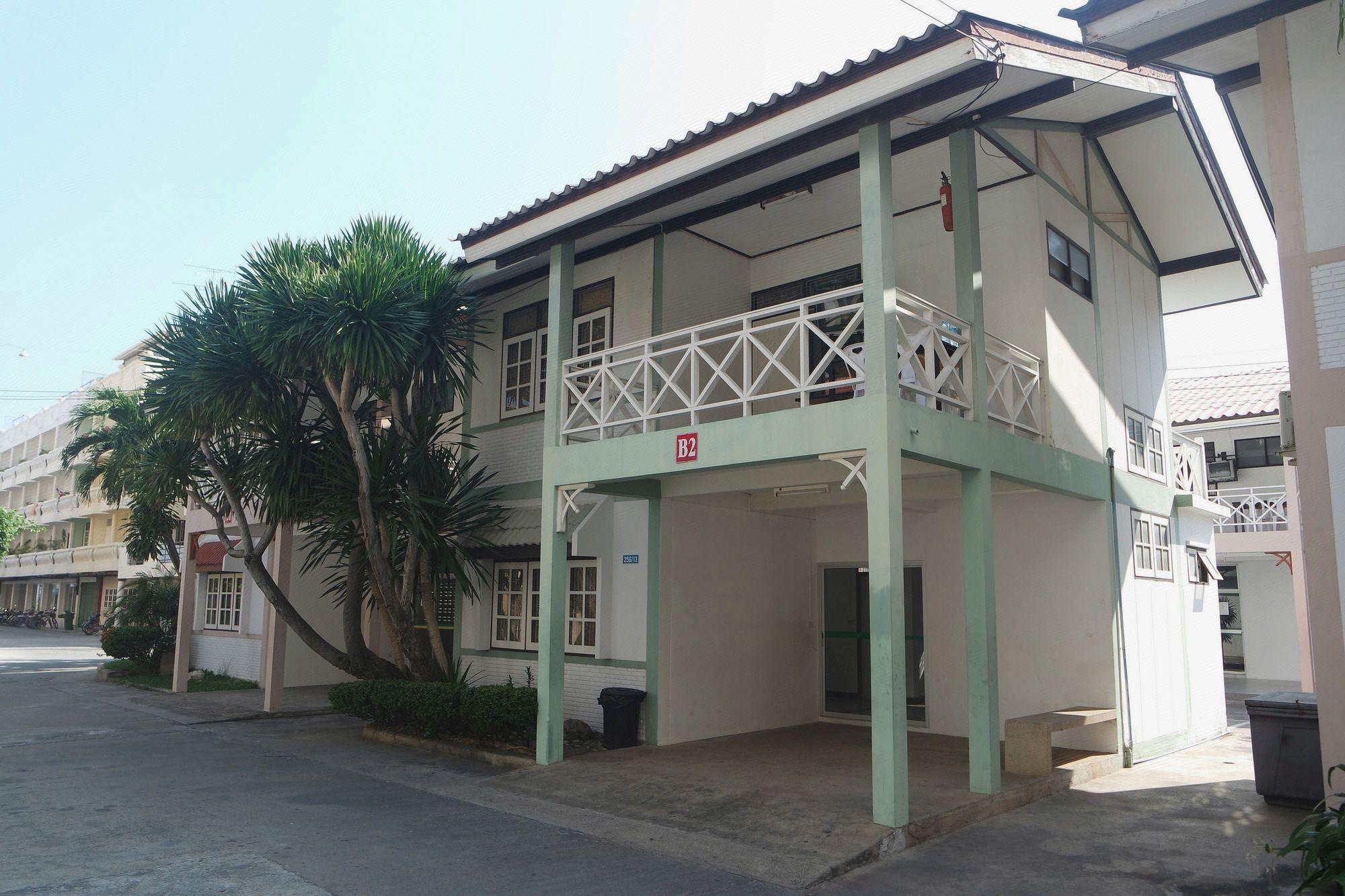 THE PAISIRI HOTEL 8/47