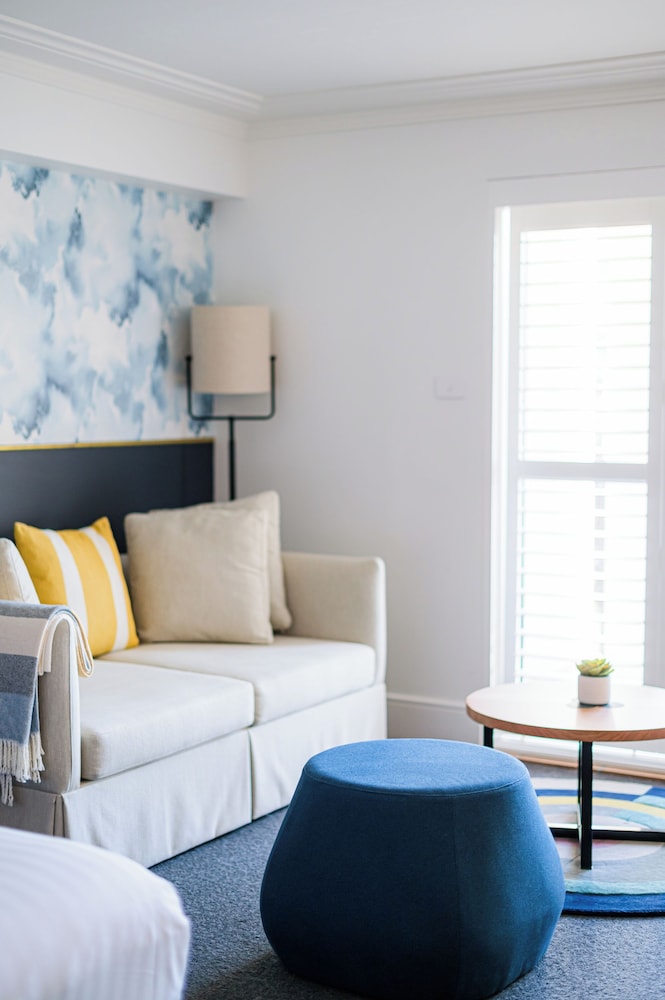 Coogee Bay Hotel Boutique 25/75