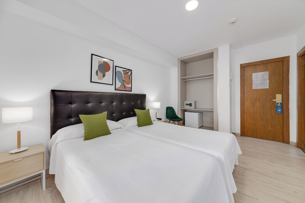 Madrid Hotel 15/73