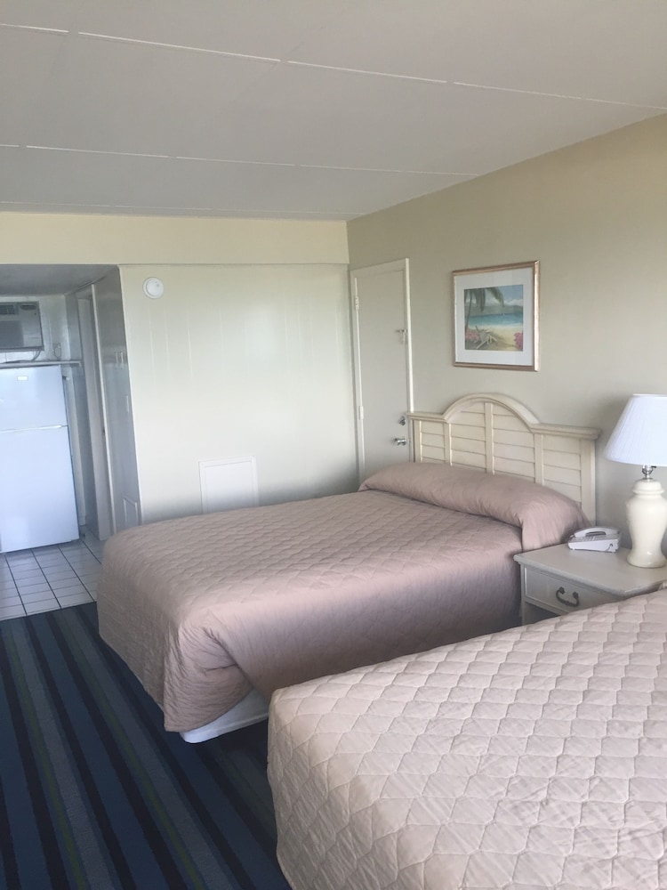 Windsurfer Hotel 14/49