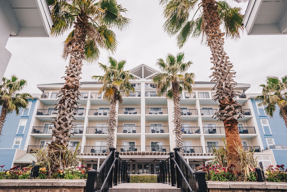 Wild Dunes Resort Sweetgrass Inn and Boardwalk Inn 2/35