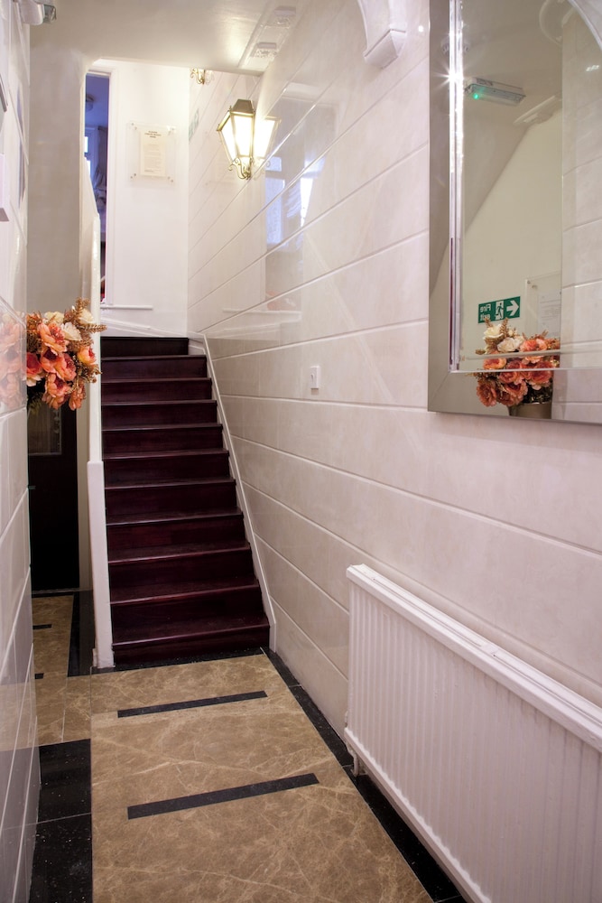 City Inn Russell Square 8/60