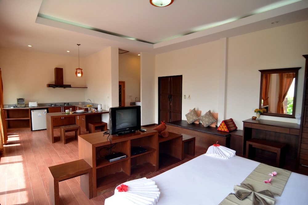 Phuchawee Lanta Villa 33/57