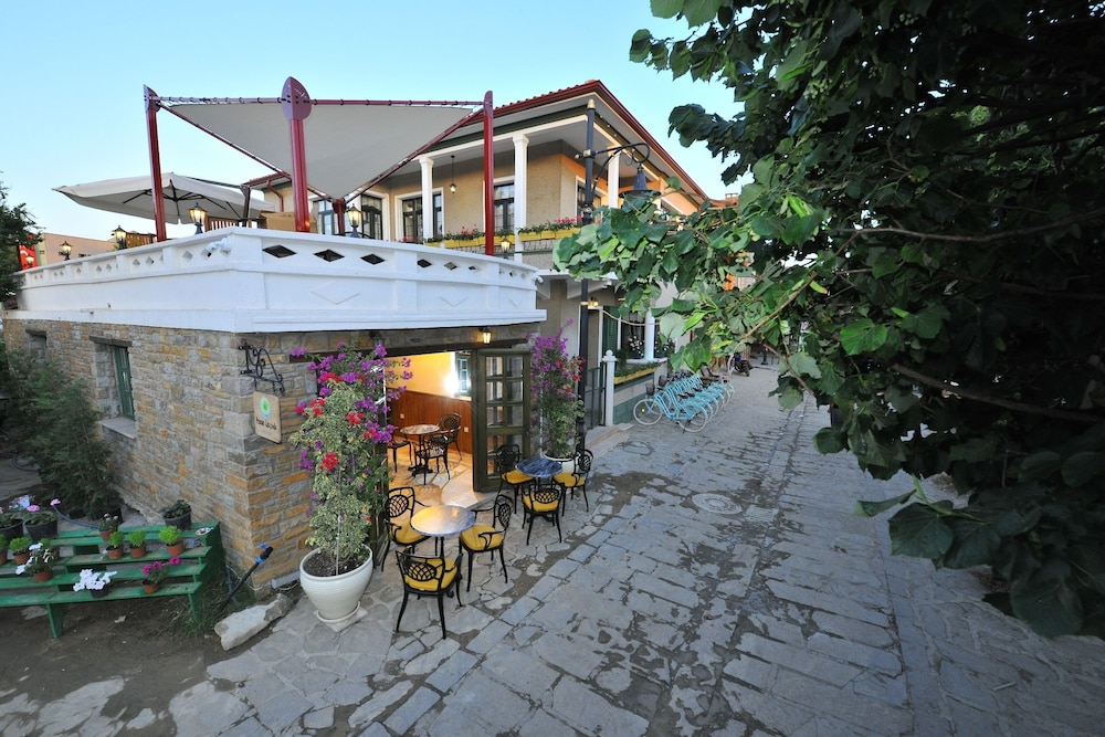 Petrino Gokceada Hotel 2/37