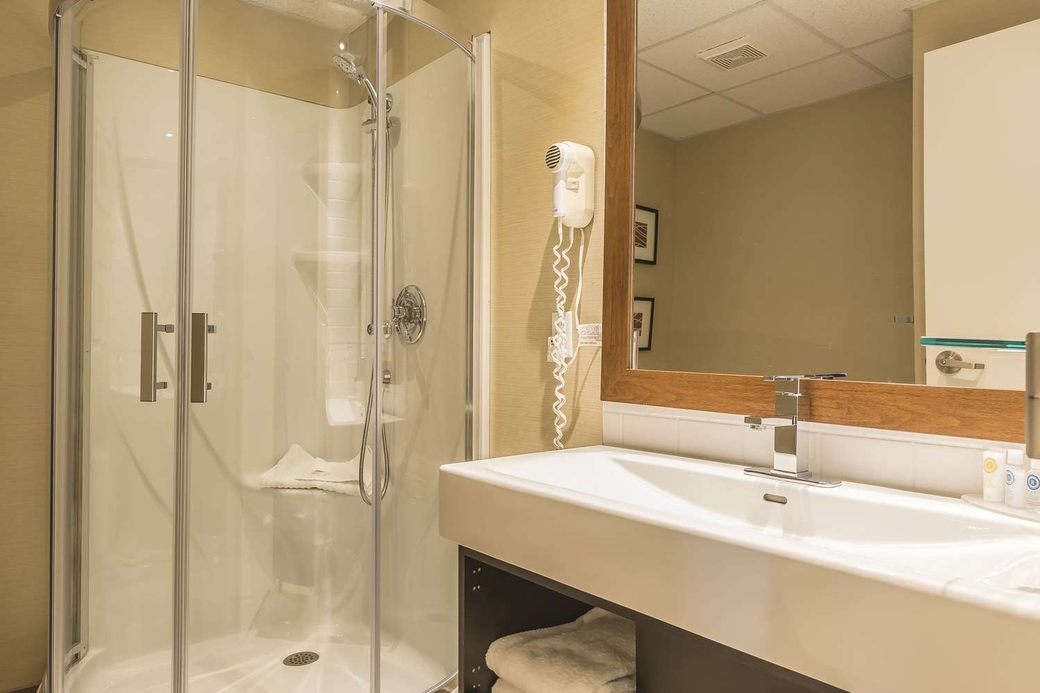Comfort Inn St. Georges de Beauce QC 26/26