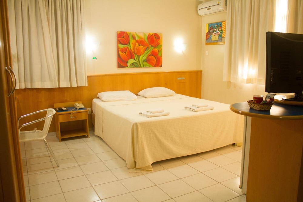 Honorato Plaza Hotel 11/52