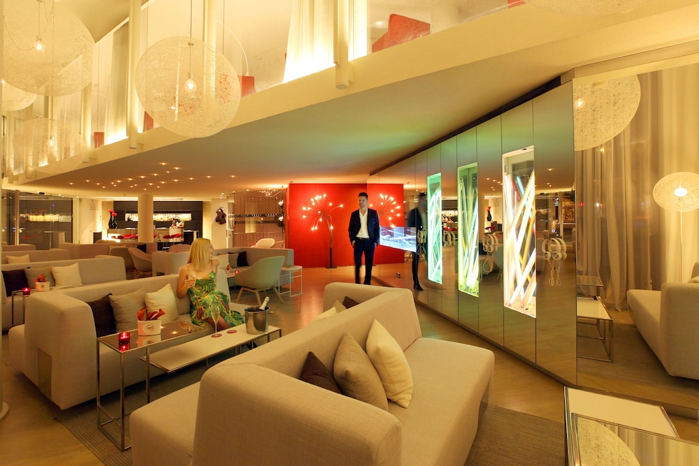 Cram Hotel 50/72