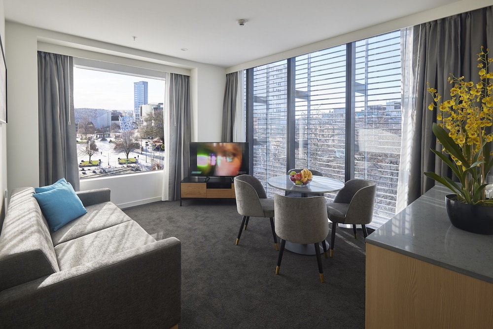 Christchurch City Hotel 23/35