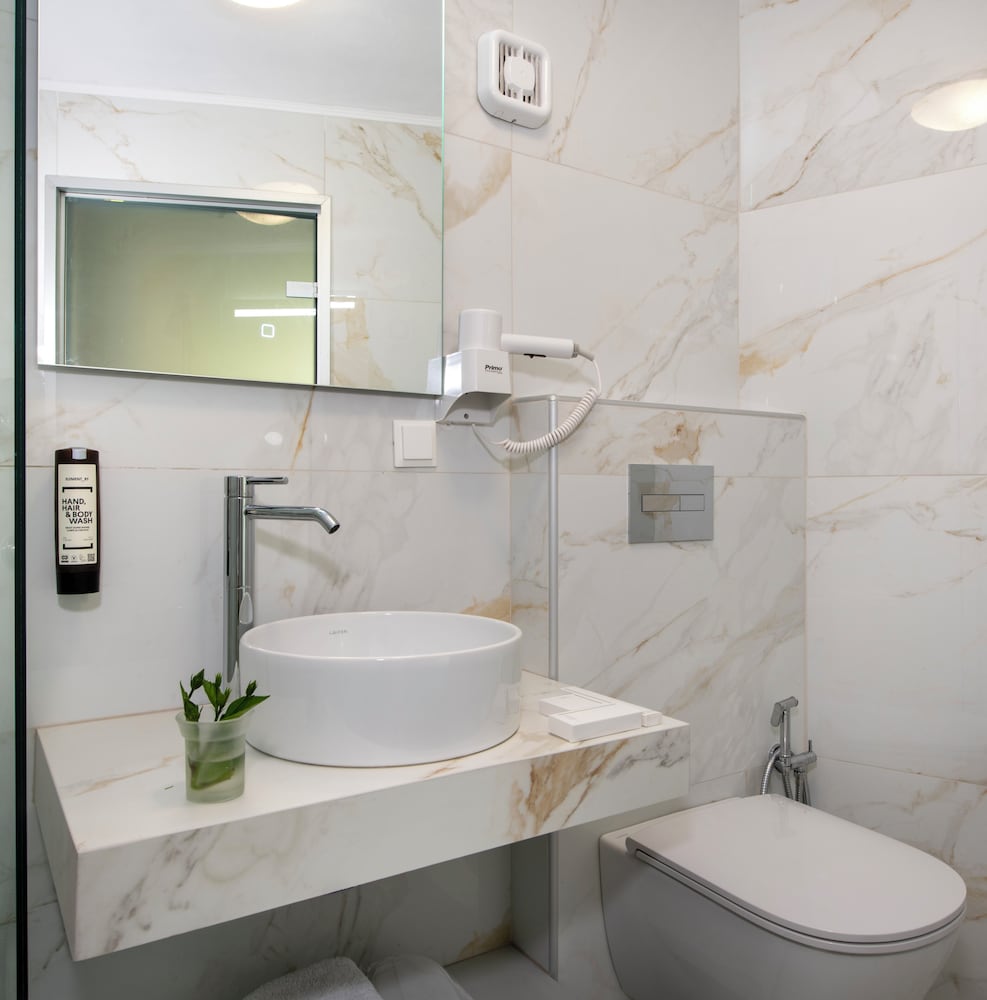Atrion Resort Hotel 42/45