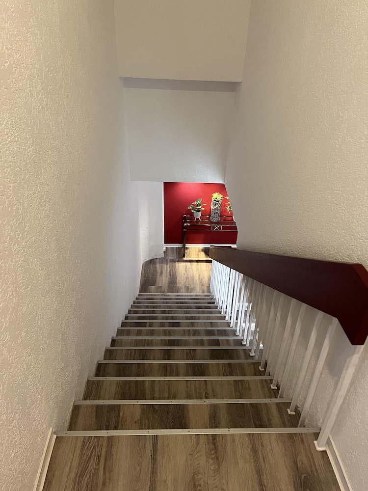 Astor Hotel 17/35