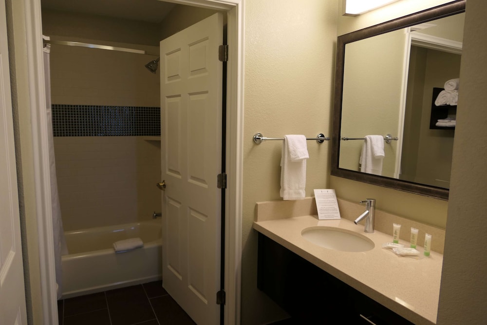 Sonesta ES Suites Portland Vancouver 41st Street 10/39