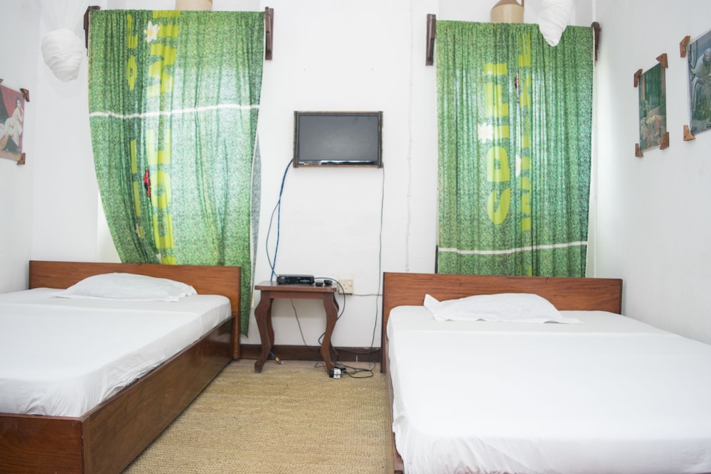 Malindi Boutique 7/41