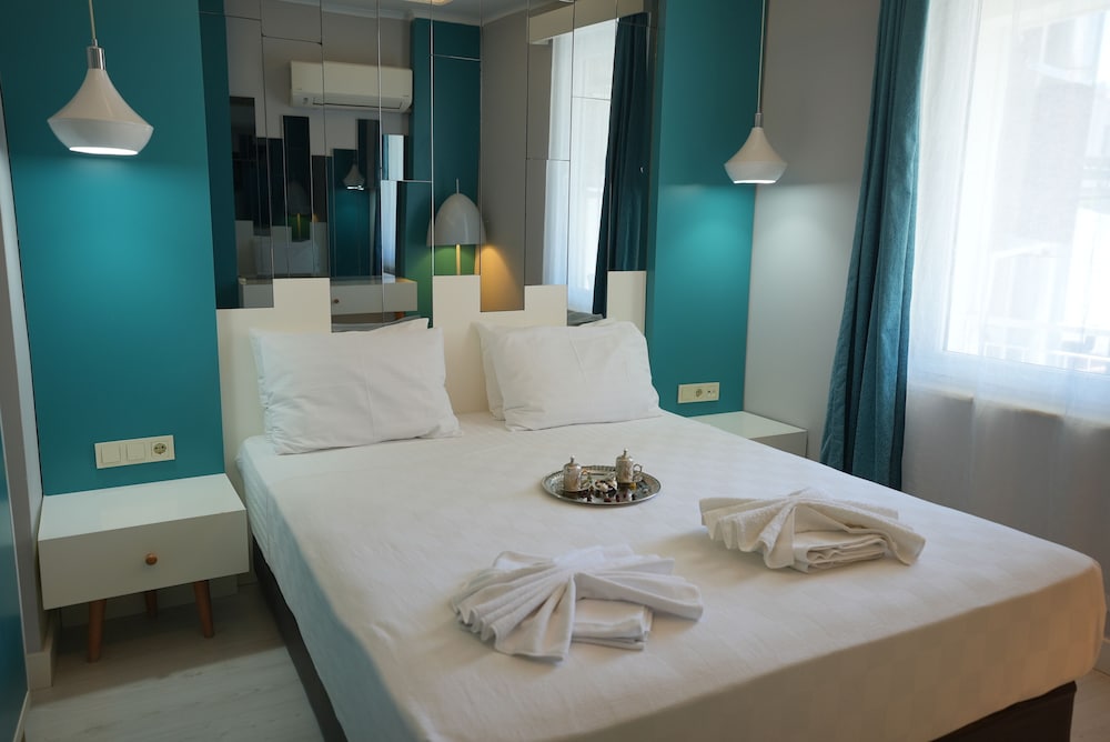 Cekmen Hotel 66/80