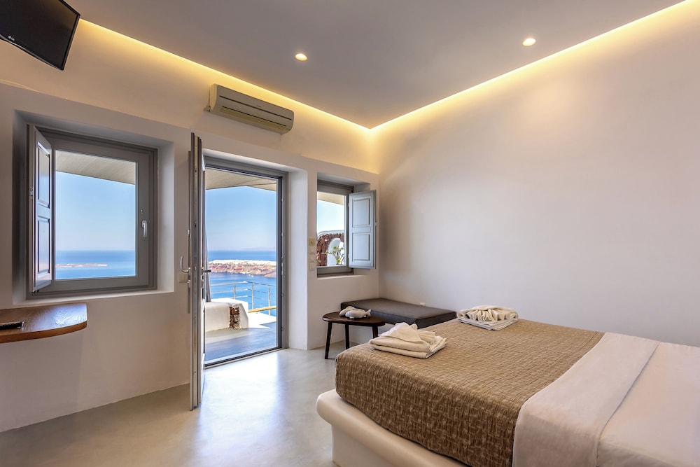 ILIOPERATO TRADITIONAL APARTMENTS 10/50