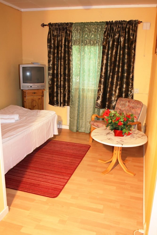 Barents Frokosthotell 15/60