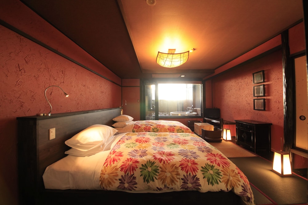 Atarayo Nishiizu 10/61