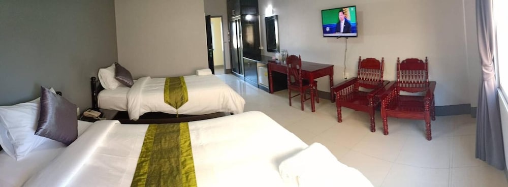 Submukdaphoomplace Hotel 38/50