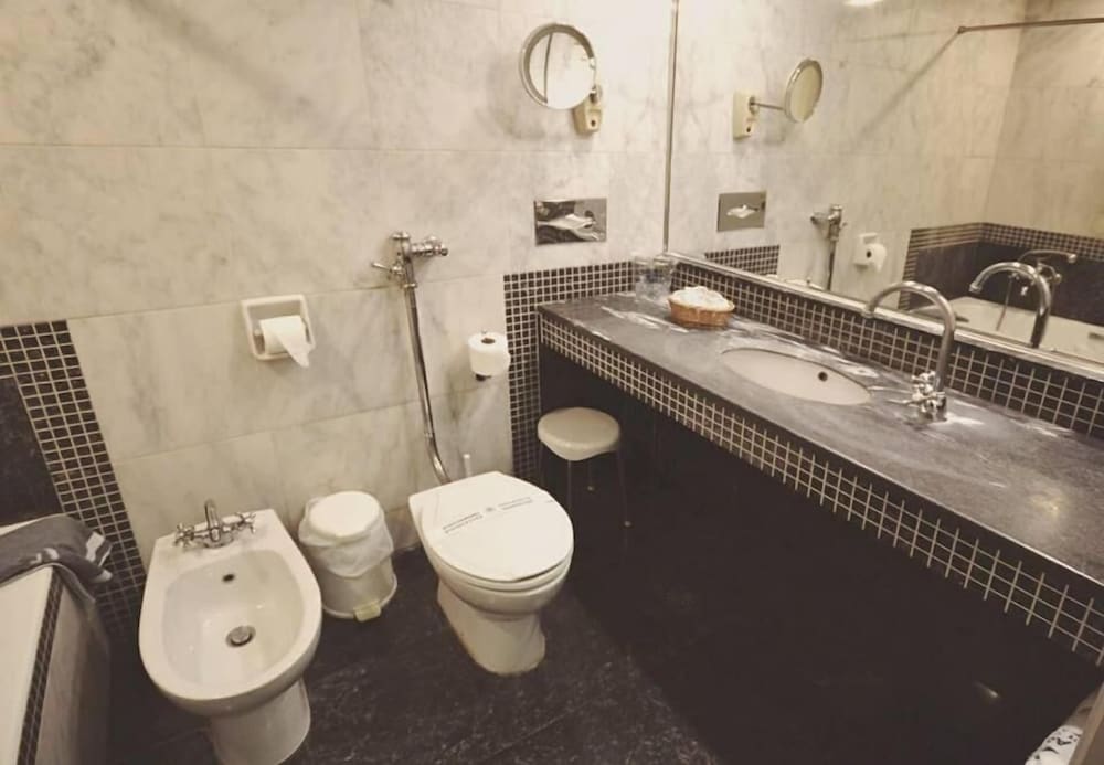 Mercure Patras Astir 66/69