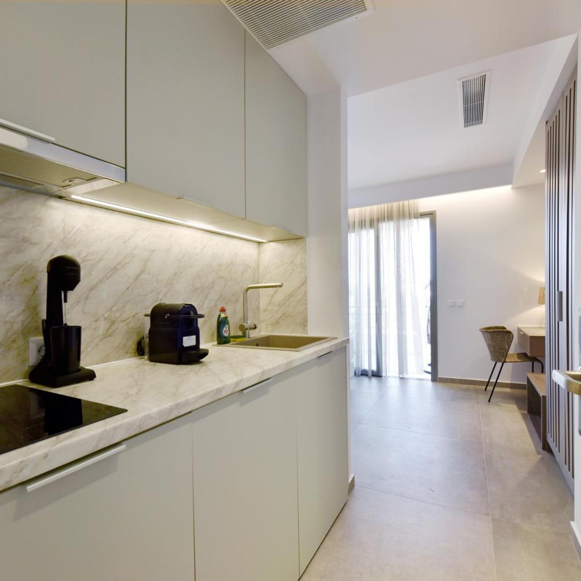Anais Milos Suites 5/60