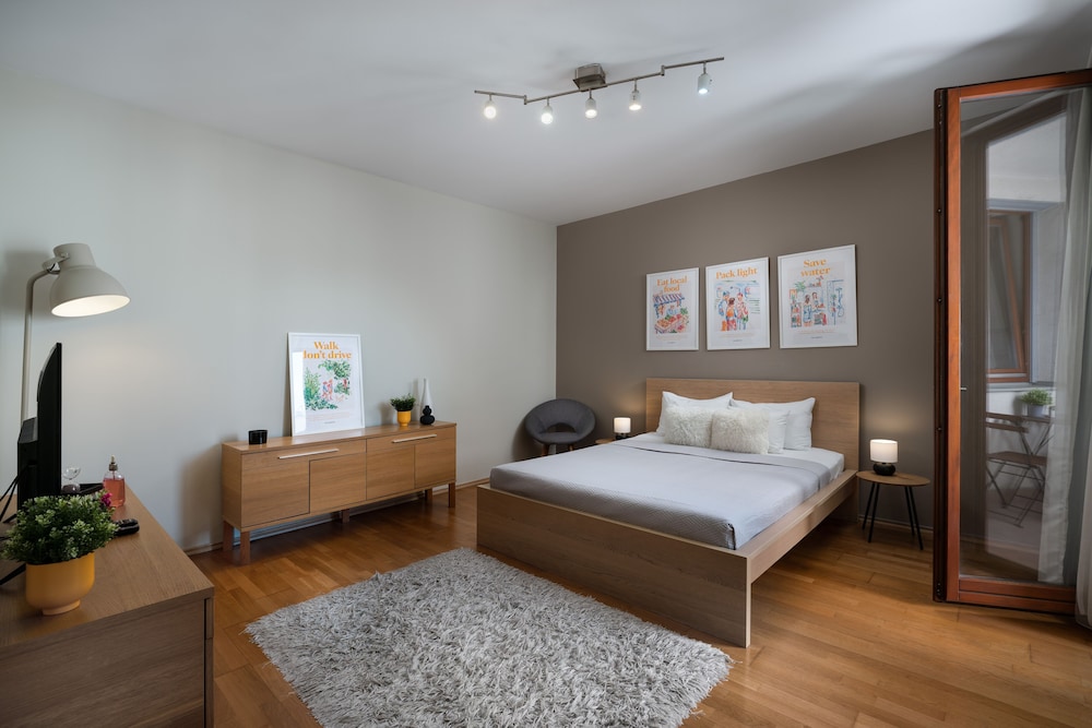 Central Passage Apartments 22/72