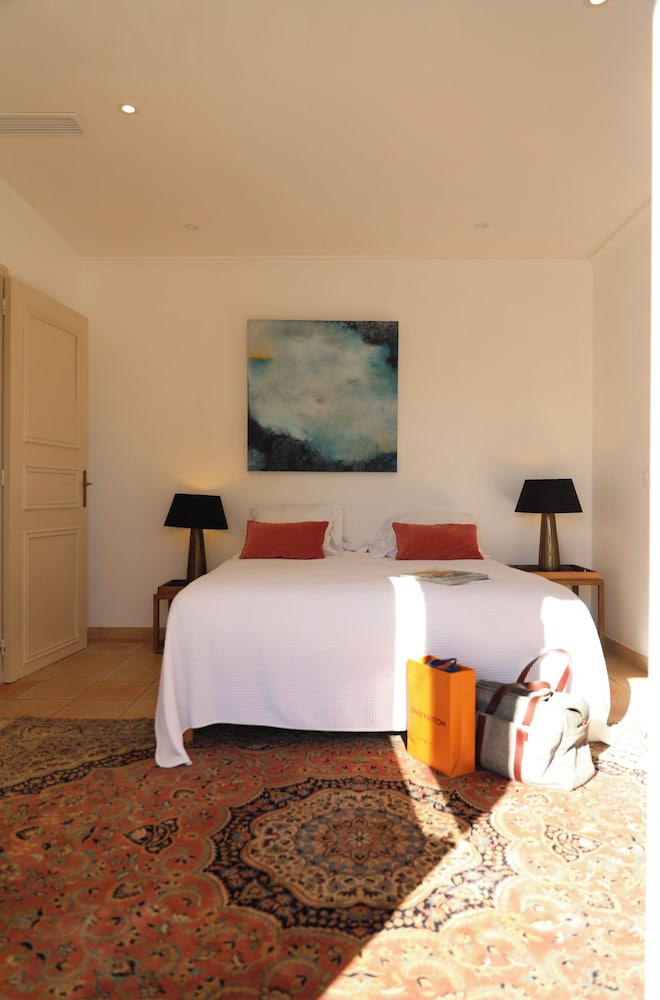 Hôtel Les Flots Bleus 18/36