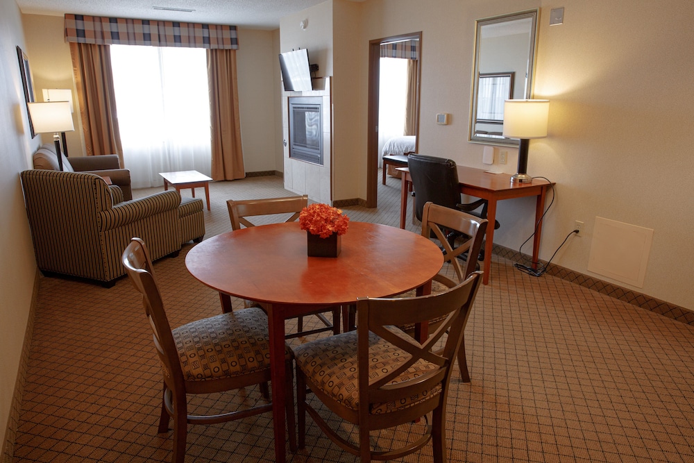 HOLIDAY INN BATTLE CREEK 29/47
