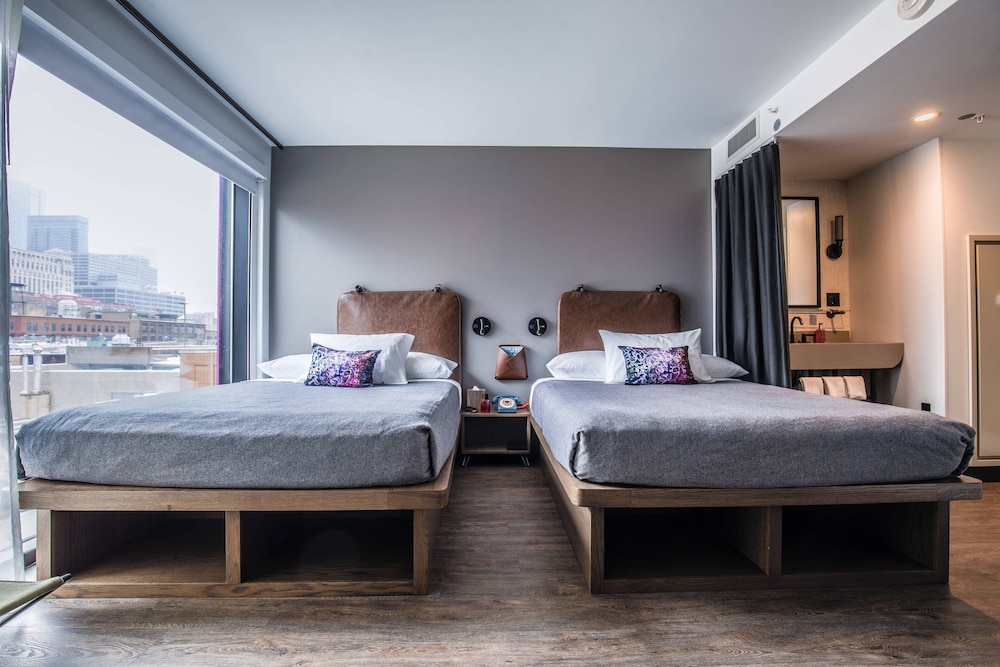 Room, 2 Queen Beds