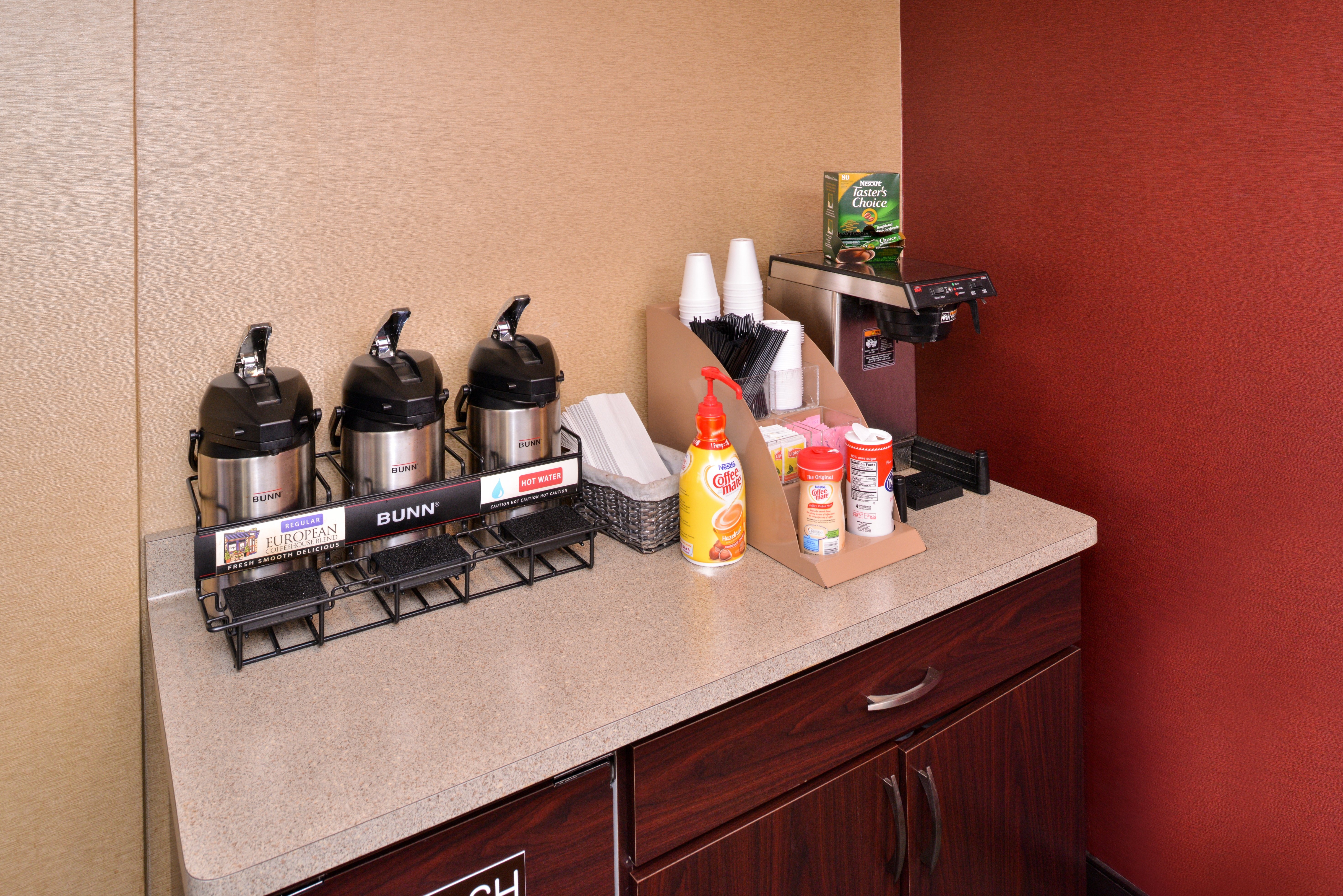 Red Roof Inn Milwaukee Airport 6/10
