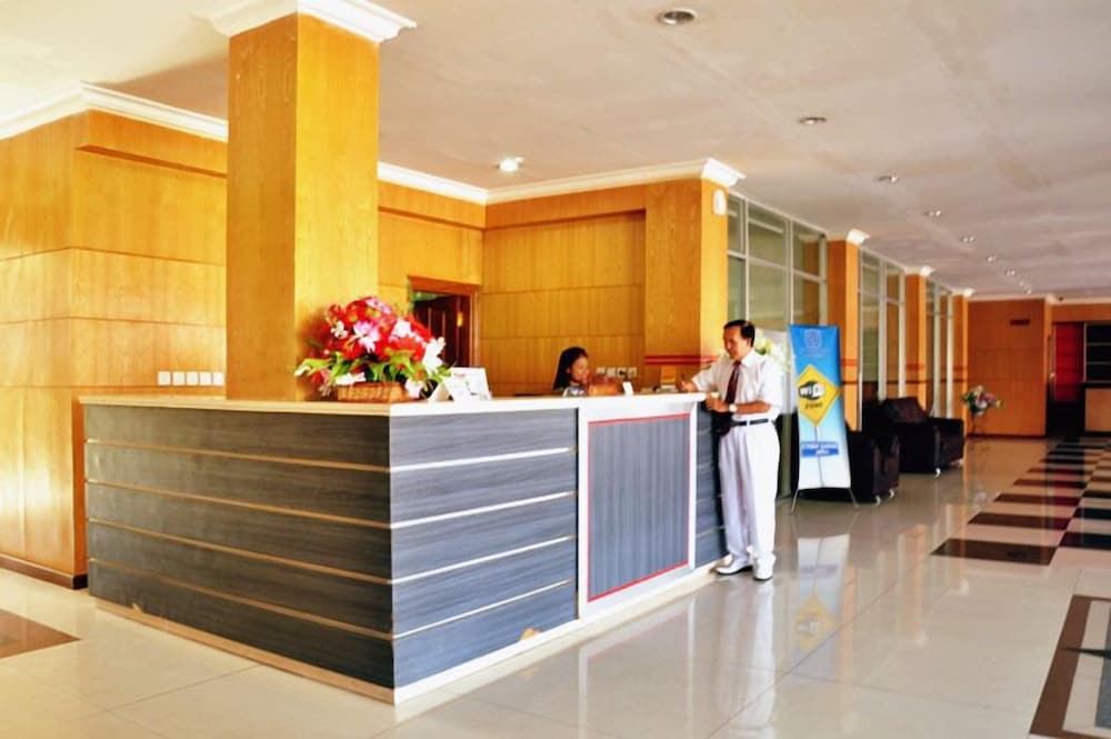 Sylvia Hotel Maumere 15/57