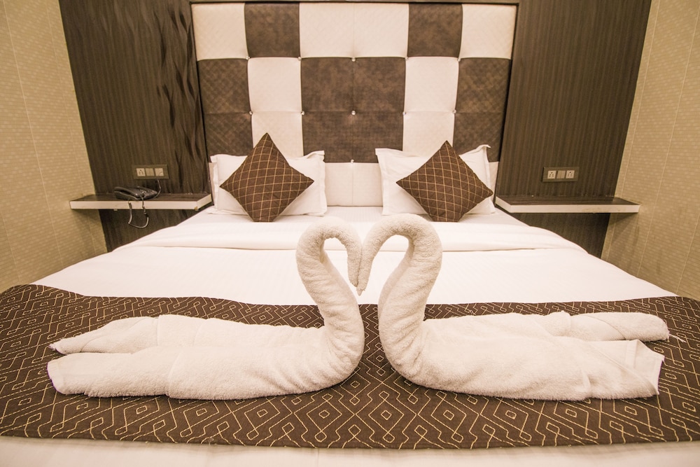 Hotel Pardesi 23/45