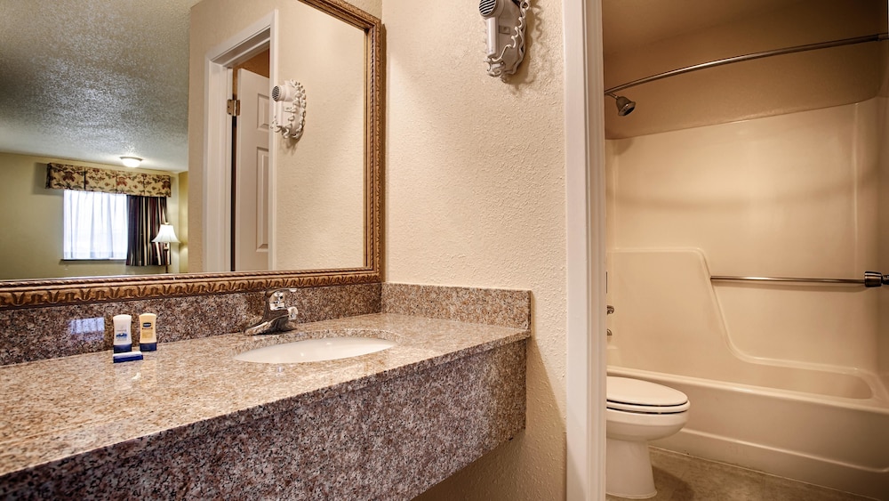 Best Western Post Oak Inn 18/37
