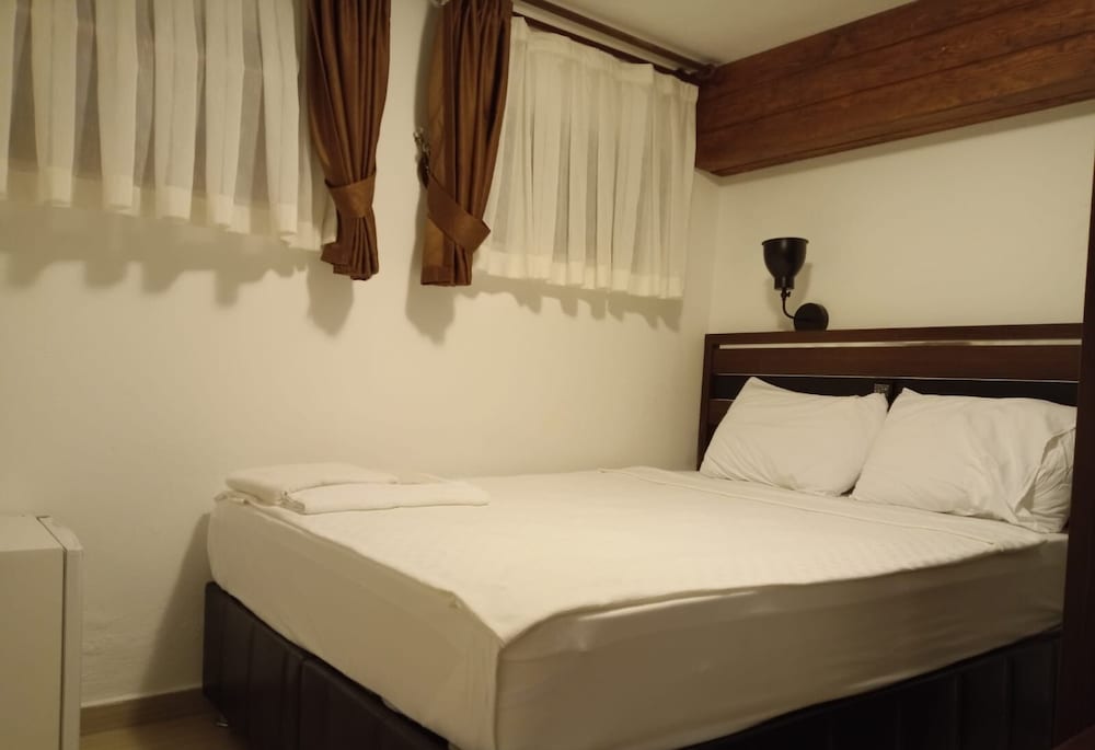 Albatros Hotel 17/33