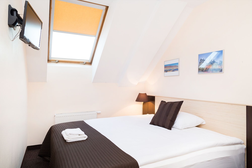 STANDARD, SINGLE, SINGLE BED