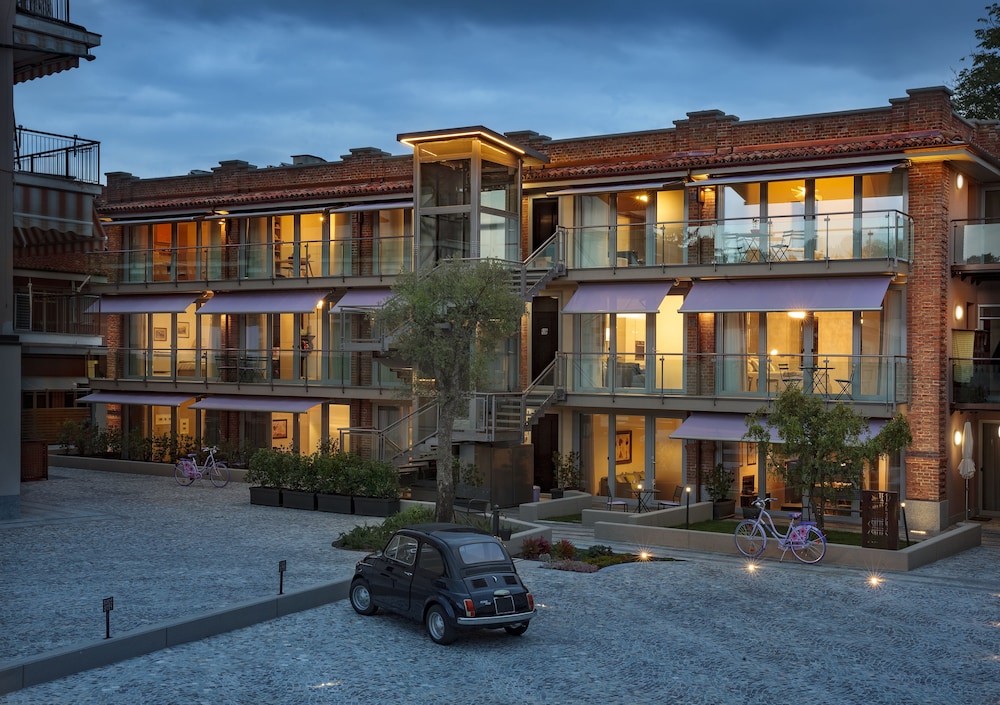 Rivetto Suites 26/37