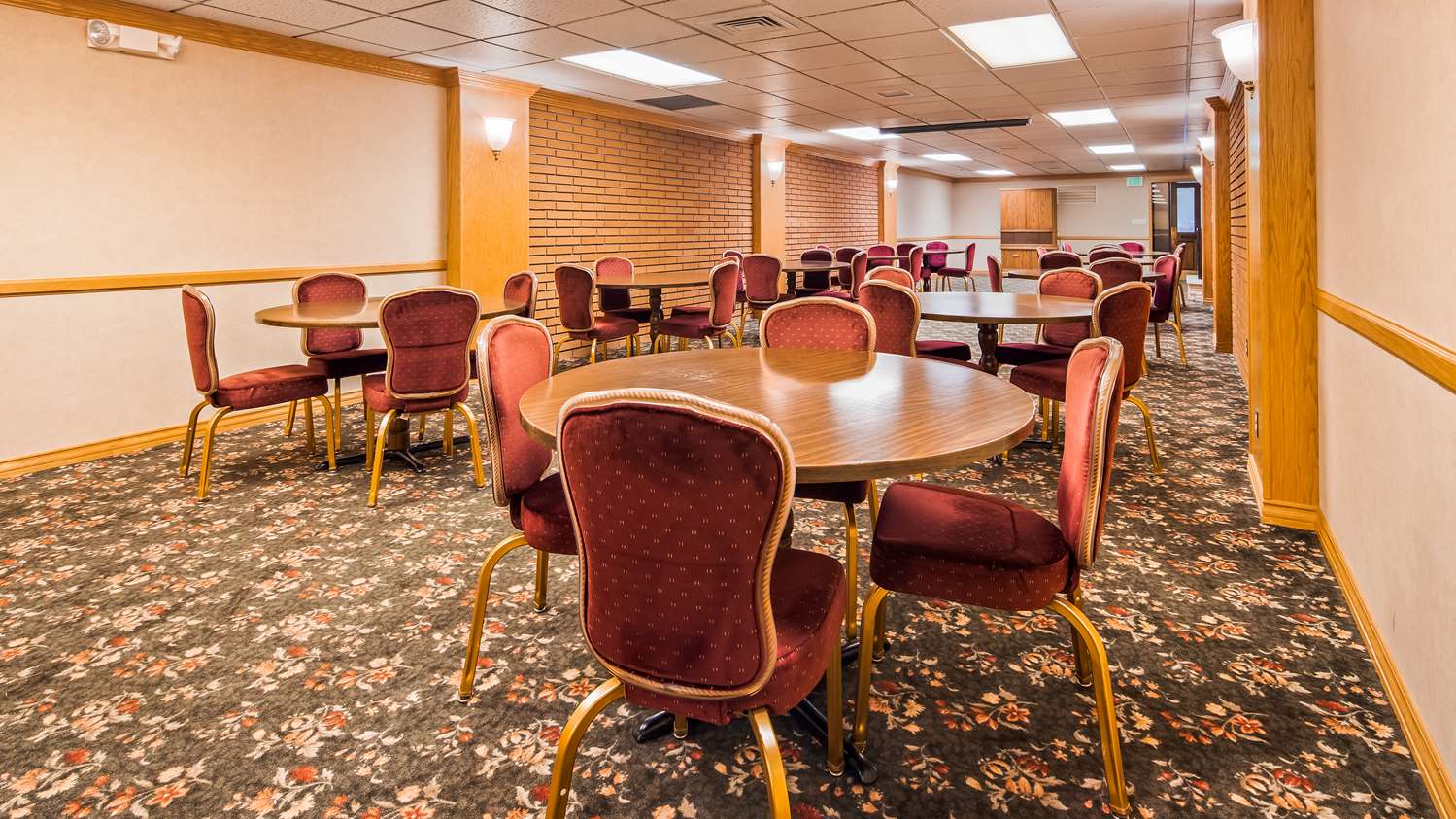 Baugh Motel, SureStay Collection By Best Western 24/32