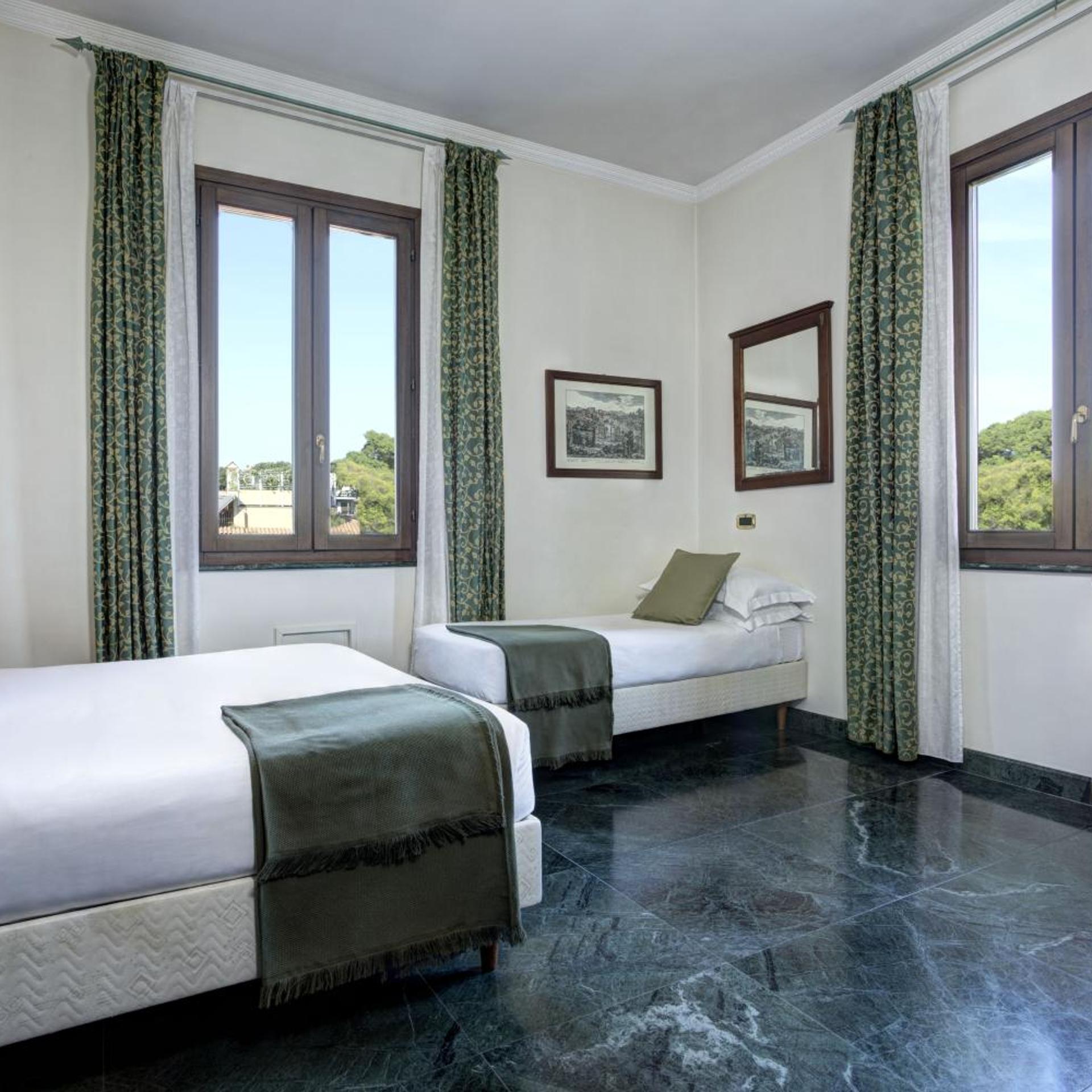 Room, Triple, Grand Hotel Del Gianicolo 4/8