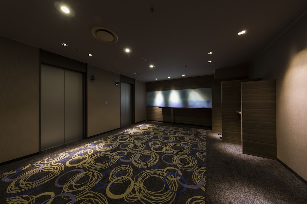 Shin-Osaka Esaka Tokyu REI Hotel 31/68